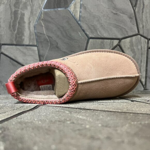 New in Box Women's UGG Tazz Love '25 Valentine's Day Slides - Picture 7 of 9